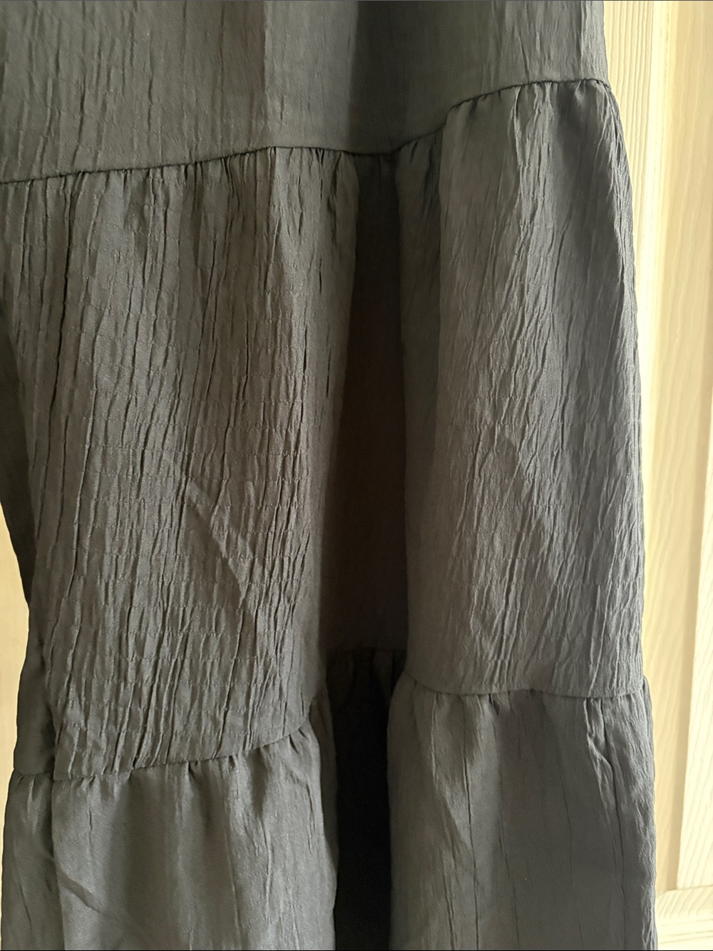 Black Tiered Wide-Leg Pants - Picture 2 of 3